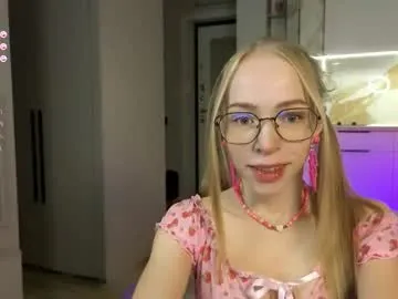 britakiss — BIRTHDAY STREAM :)  - GOAL: PILLOW RIDE [444 tokens remaining] #18 #bigboobs #skinny #petite #new