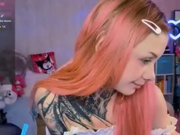 britney_lynch — TOPLESS [444 tokens left] #Smalltits #Fuckmachine #teen #petite #SKINNY 