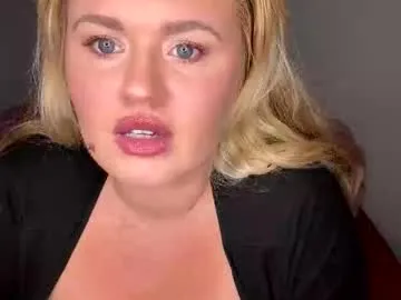 bustybunnyxx12 — Bustybunnyxx12's room