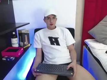 cady_hot — Sexy Boy ready for u - Multi Goal: Naked show [96 tokens left] #twink #young #skinny #bigcock #gay