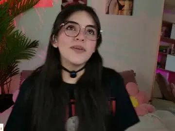 cammiefoalss — Goal:  Fuck my tight pussy  [234 tokens left] #blowjob #18 #natural #fuckmachine #squirt