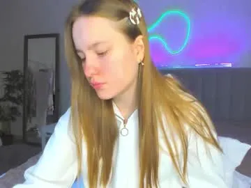 candy_cansew — GOAL: hands bra [11 tokens remaining] Welcome to my room! #allnatural #young #nonude #ukraine #shy