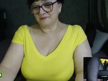 carolinedream_ — Lovense: Interactive Toy that vibrates with your Tips #milf #bigboobs #bigass #natural #shy