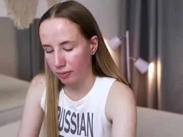 cassie_kelman — GOAL: Hot naked dance [511 tokens remaining]  #anal #daddysgirl #smalltits #findom #squirt