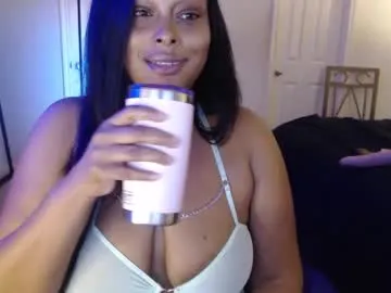 celinavaughn — Fuck machine let cumm [1111 tokens remaining]