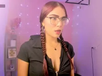 charlotteee_02 — Naked x 5 min #bigass ass #18 #lesbian  #latina #young [165 tokens remaining]