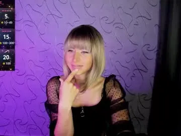 charmbianca — play with me...and steal me<3 #daddy #skinny #c2c #shy #natural [1139 tokens remaining]