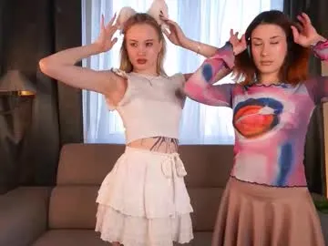 cherelleveld — goal: tease you with our butt?  hello guys im Lorena and Linda im #new and #shy model on CB! lets have a fun together #redhead #blonde #18 [0 tokens remaining]