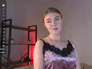 cherrryglow — Hear my moans when you play with my toy! Goal :  Ride a pillow   #Lovense #new #natural #bigboobs #18 [174 tokens remaining]