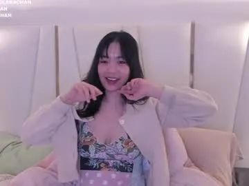 clara_chan — Hello again... GOAL: Undies Off [3431 tokens remaining]
