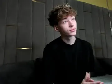 curlytwinkboy — GOAL: Jerk off 5 mins [400 tokens remaining] Welcum to my world <3  #c2c #gay #bigcock #18 #twink