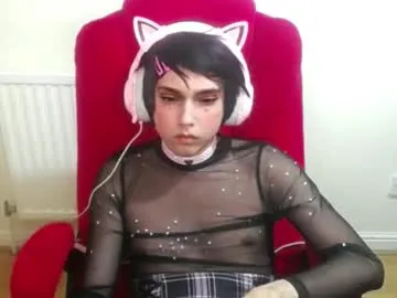 cutest_princess — hy Femboy (Make me smile 25tks)  #new #shy #femboy #mistress #findom