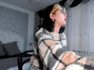 dafnelee — GOAL: slopy blowjob+more saliva [7 tokens remaining] Welcome to my room!  #curvy #bigass #squirt #18 #anal