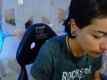 dakota_tay1 — GOAL:  finger  in pussy [69 tokens remaining] keep your vibes high don't let my pussy dry - squirt in your face #18 #latina #teen #skinny #natural