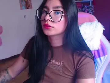 daniela_cute22 — Topless + spit a lot my tits  [130 Tokens Left]  Welcome to my room, Am I a very hot girl, do you want to have fun with me?   #latina #anal #squirt #deepthroat #18