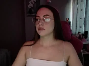 darleneblair — GOAL:  air kiss   #shy #18 #bigass #bigboobs #new [15 tokens remaining]