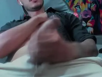 david__ox — Silence mom is at home, cum with the Ohmibod ON, make me horny with your tips!! #OhMiBod #cum #bigcock #bigcum #latino #feet #young #uncut #muscle
