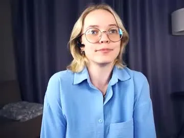 deannmaslen — GOAL: Take off my top under my shirt [90 tokens remaining] Welcome to my room! #new #18 #shy #skinny #bigboobs Hi Im Charlie, my toy's on a sensitive clitoris, check my reaction