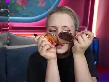 deardolly — suck dildo || Hi! I'm Dolly #young #18 #blonde with natural #bigass and yes i can  #squirt [162 tokens remaining]