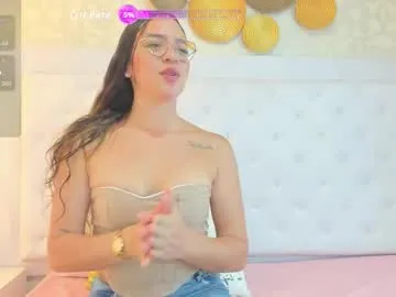 debora_scoot — GOAL: Anal with glass dildo [499 tokens remaining] Low and prove the prohibited fruit moistens my pussy with vibrations #smalltits #squirt #latina #anal #lovense