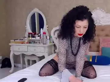deenajay — Let's cause a little wet chaos! #bigass #daddy #lovense #cum #brunette