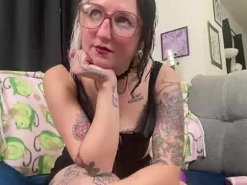 degeneratealiceof — Degeneratealiceof's room #lovense #gothqueen  #tatted #couple #vampire