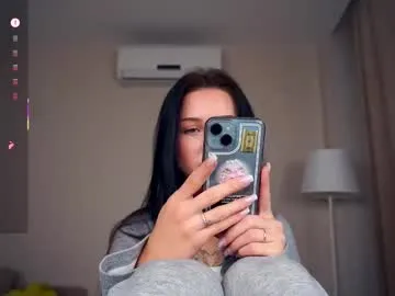 delanakimbral — Flash my naked ass and spank x5^^ [102 tokens remaining] Hello guys! Im Tessa! Im #new here and ofc Im #shy ^^ Im also #18 #skinny and #daddy