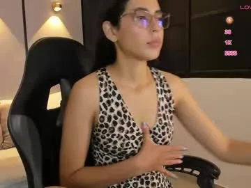 desireee_ — GOAL: Sexy Dance [76 tokens remaining] Sexy skinny girl  #latina #skinny #18 #bigass #new
