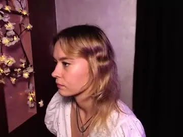 devonacast19 — goal:  make stretching ~~ Hello CB, name's Libena, I'm #18 #new model here, #Bigass, sexy, #natural #teen. Should I stay here? [69 tokens remaining]