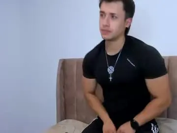 dilan_coy —  CUM for you  #master #uncut #bigcock #muscle #slave [2000 tokens remaining]