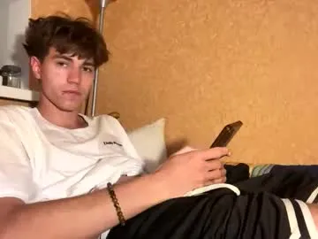 dimamozaev400 — GOAL: Hot Cum show And lick the sperm [1499 tokens remaining] Welcome to my room! #twink #gay #18 #young #new