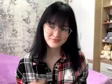 dodiebabikian — GOAL: tease with my top-bra [0 tokens remaining]  Hi, I'm Annie. Let's have fun with my toy (Domi) together -- be kind, say hi & don't forget to follow!  #18 #teen #lovense #natural #smalltits