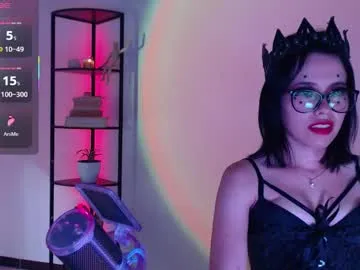 domgiirl — I need an army of slaves, come here! - Multi-Goal :  show tits #mistress #bdsm #feet #cosplay #femdom