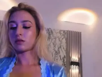 dulcinea_2 — get naked [122 tokens left] hi bbe come to spend  time together it'll be funny #18 #latina #teen  #new #skinny
