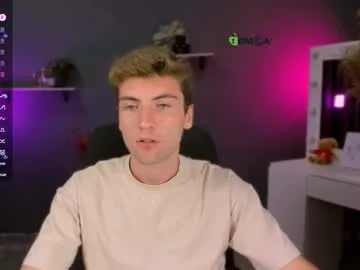 dylan_bold — GOAL: Make me happy [20 tokens remaining] Welcome to my room! #bigcock #shy #gay #sph #18
