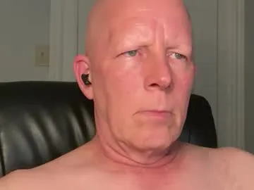 eddygl1968 — If you're going to watch me masturbate, you should be masturbating too!! Orgasms are meant to be shared!! ;-)