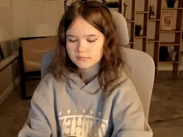 elainebeness — GOAL: for good mood [0 tokens remaining] chill chatting with sweet DJ.  welcome to my room   #teen  #smoke #music #piercing  #chillchat #dance #skinny #cutie
