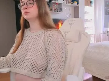 elisejays — #pregnant 31 weeks  Make me cum (pvt open)  Squirt shw!  Lush on!  Roll the Dice  33 tks  #fuckmachine #bbw #mistress #feet #girl