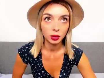 ellen_flow — #femdom #teen #feet #squirt #anal #