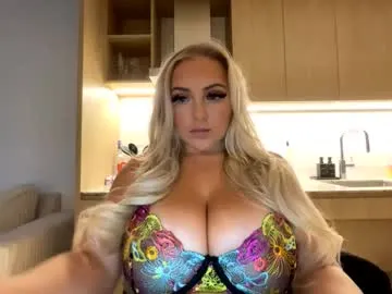 ellieplaysxo — Freechat on Chaturbate
