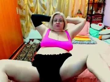 ellyhot53 — #bigboobs #mature #bbw #squirt #hairy, tip 20 tk,tits, 30 ass ,40 see pussy ,50 pussy open,60 pussy play 200,@goal orgasm [200 tokens remaining]