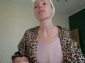 elyrasnarl — GOAL: transformation/let my hair down [20 tokens remaining] Welcome to my room!  #nonude #blonde #natural #skinny