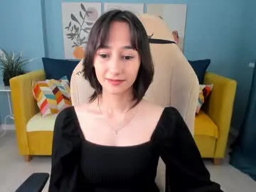 emilyyswonn — Goal: Sexy Dance #new #natural #young #skinny #lovense - Next Goal: Show legs