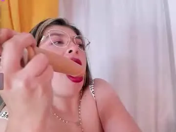 emira199 — GOAL: fuck me so deep. make me cum squirs [566 tokens remaining] I really like to fuck the ass   #fuckmachine #bigass #squirt #latina #anal