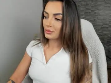 erica_xoo — Fun mode: ON !  #squirt #new #bigass #natural #lovense Keep me on my toes ! [2032 tokens remaining]