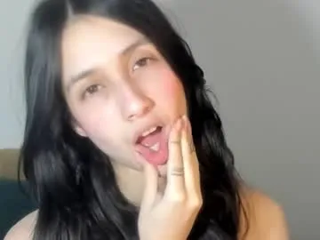 ericbana_ — GOAL: Anal penetration [555 tokens remaining] I will give you the best blowjob of your life #skinny #deepthroat #squirt #anal #latina