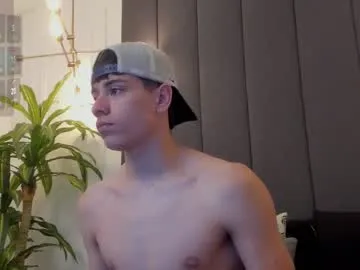 ethanmartinn — Get naket - hard dick  #new #18 #latino #lovense #bigdick [214 tokens remaining]