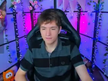 ethansinful — GOAL: NAKED AND OIL [222 tokens remaining] Chill&Relax  Let's cum together! #new #bigcock #18 #lovense #cum