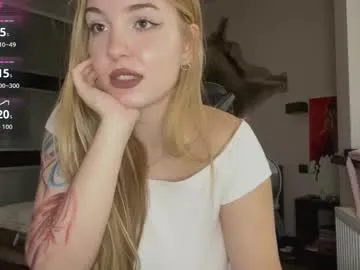 evacarter1 — GOAL: Sexy Dance [300 tokens remaining] Welcome to my room! #feet #blonde #bigboobs #lovense #new