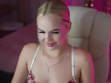 evacrush — GOAL: Sexy Dance Naked [113 tokens remaining] Let's make this day full of fun! #new #blond #ass #18 #feet